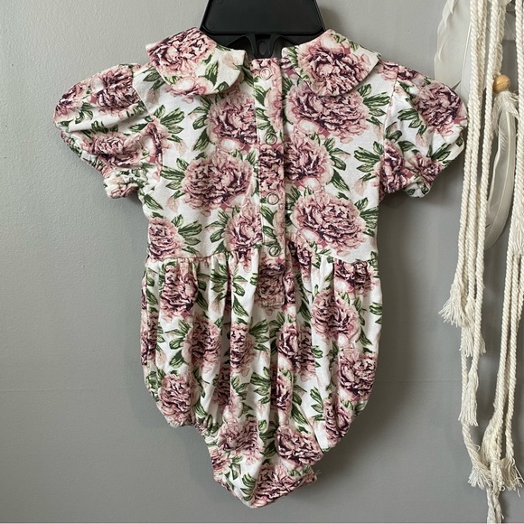 Kate Quinn Flower Peter Pan Collar Bamboo Bubble Romper - Picture 5 of 5